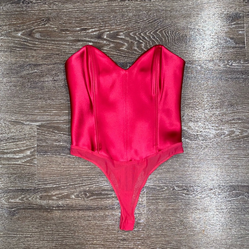 Aritzia Babaton Blaze Pink Satin Bodysuit